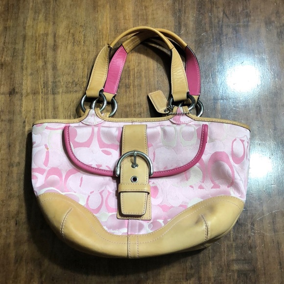 Coach Handbags - Coach purse- pink